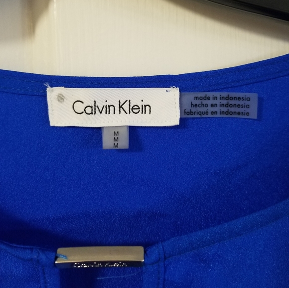 Women's Short Sleeve Blouse - Picture 2 of 10